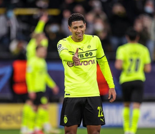 易建联的沉 易建联的沉