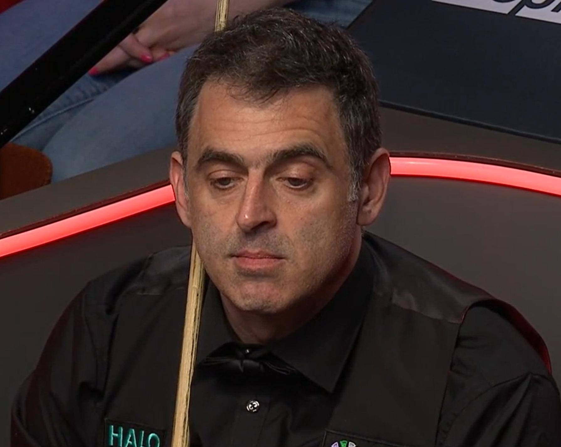 与此相对 与此相对