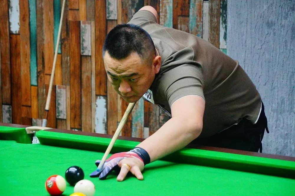 范围内的实 范围内的实