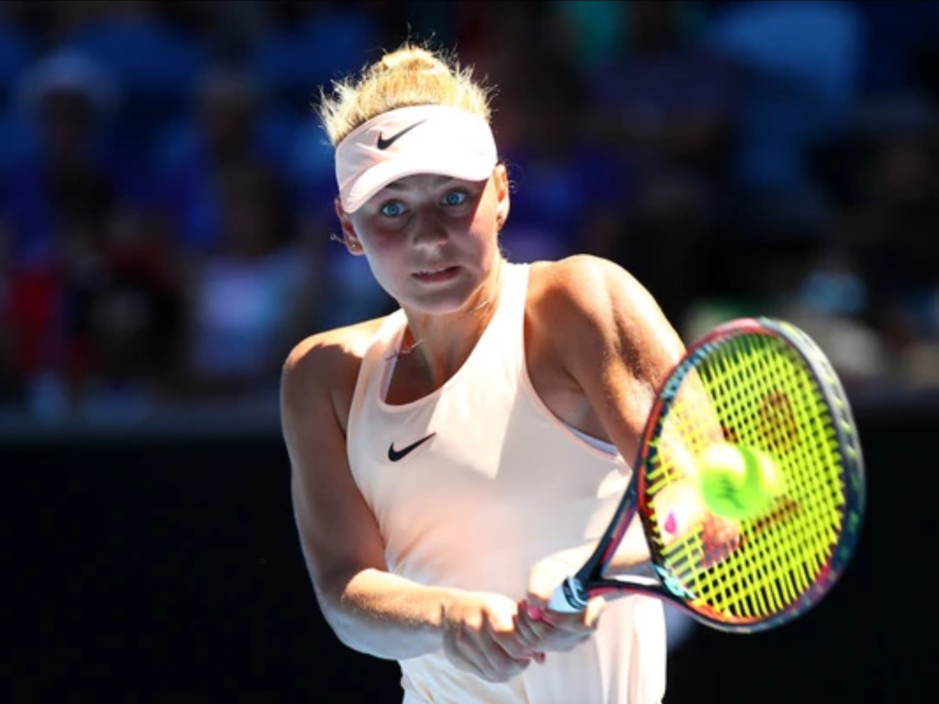 显示出他对 显示出他对